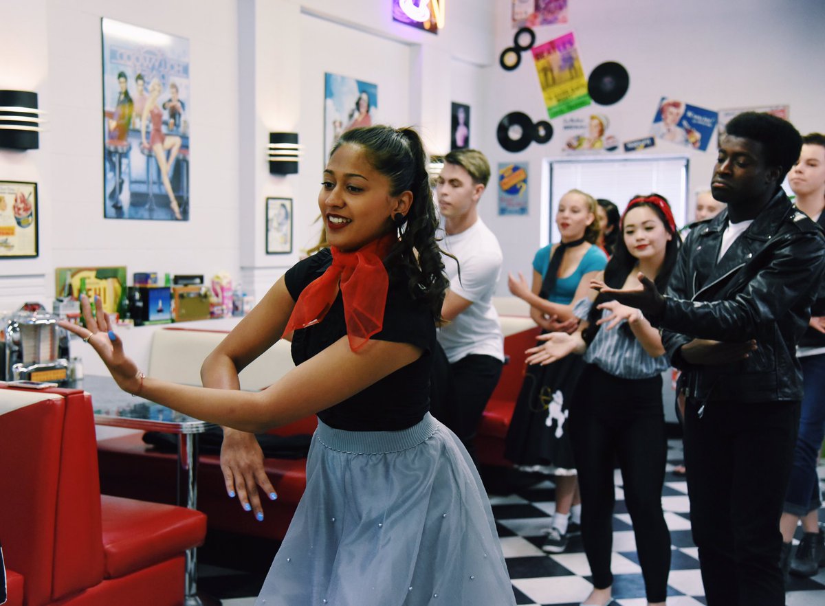 TheShowCompany's tweet photo. .@SoulFeetDance approached us to collaborate to create a music video. We knew we would be able to create something fresh. #bollywood #video https://t.co/usBGDQ5vjc