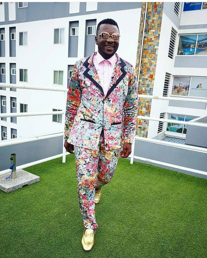 TSStandard's tweet photo. @thinkifan in a fancy two-piece by @iaflabel 
#theseptemberstandard #stylestandard #mensfashion #menswear #men #fa… https://t.co/jkNXPUH7AC https://t.co/Ow1k35pElA