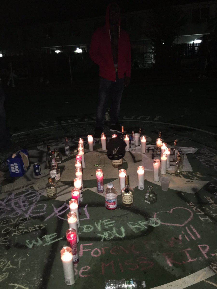 TonyMartinez___'s tweet photo. #LongLivePee https://t.co/jOwhdyy9Ob