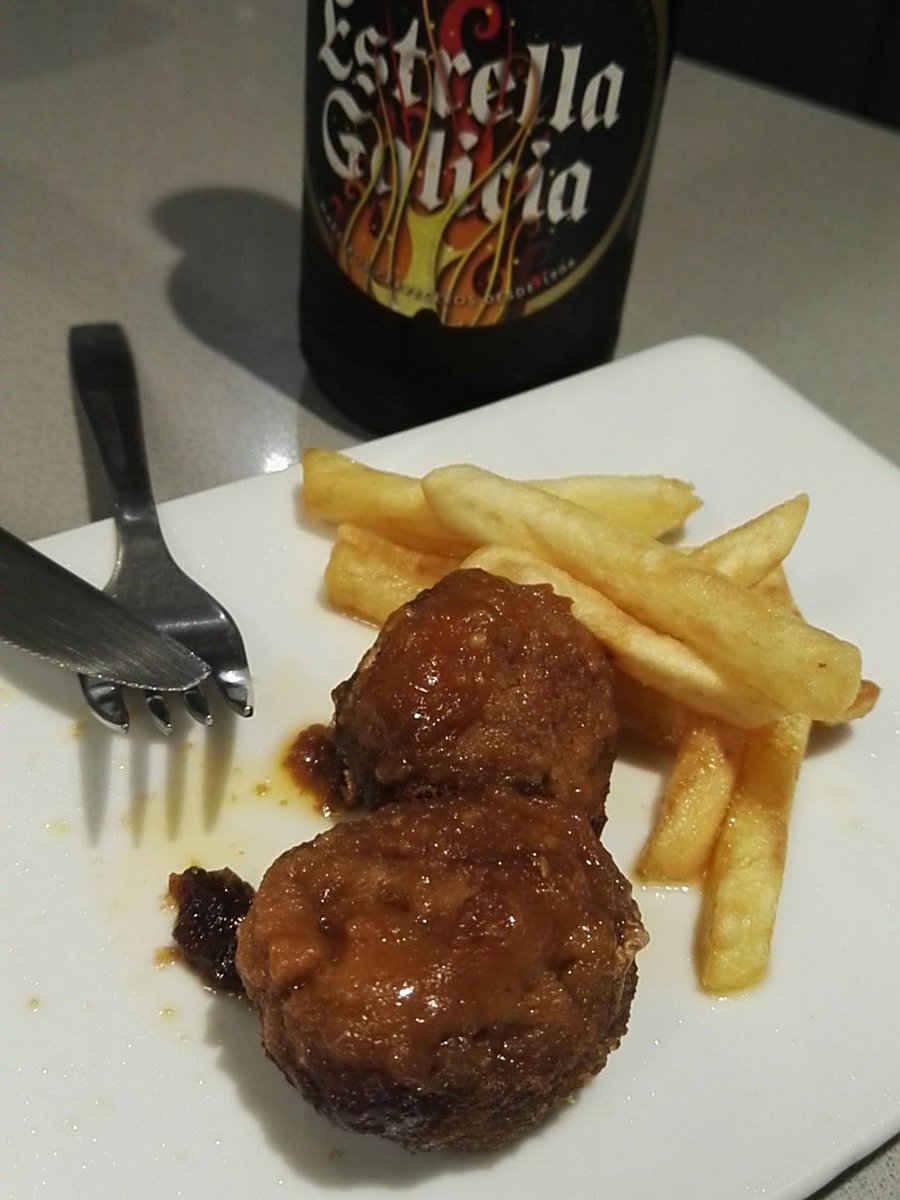 PIROLAENFURECID's tweet image. A mediatarde alegría