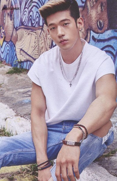 KardProjetosBR's tweet photo. [parte 1] 
Fotos para o photobook do 1st mini album
Cdts: MatthewKimBR https://t.co/AnW6LUh4bC