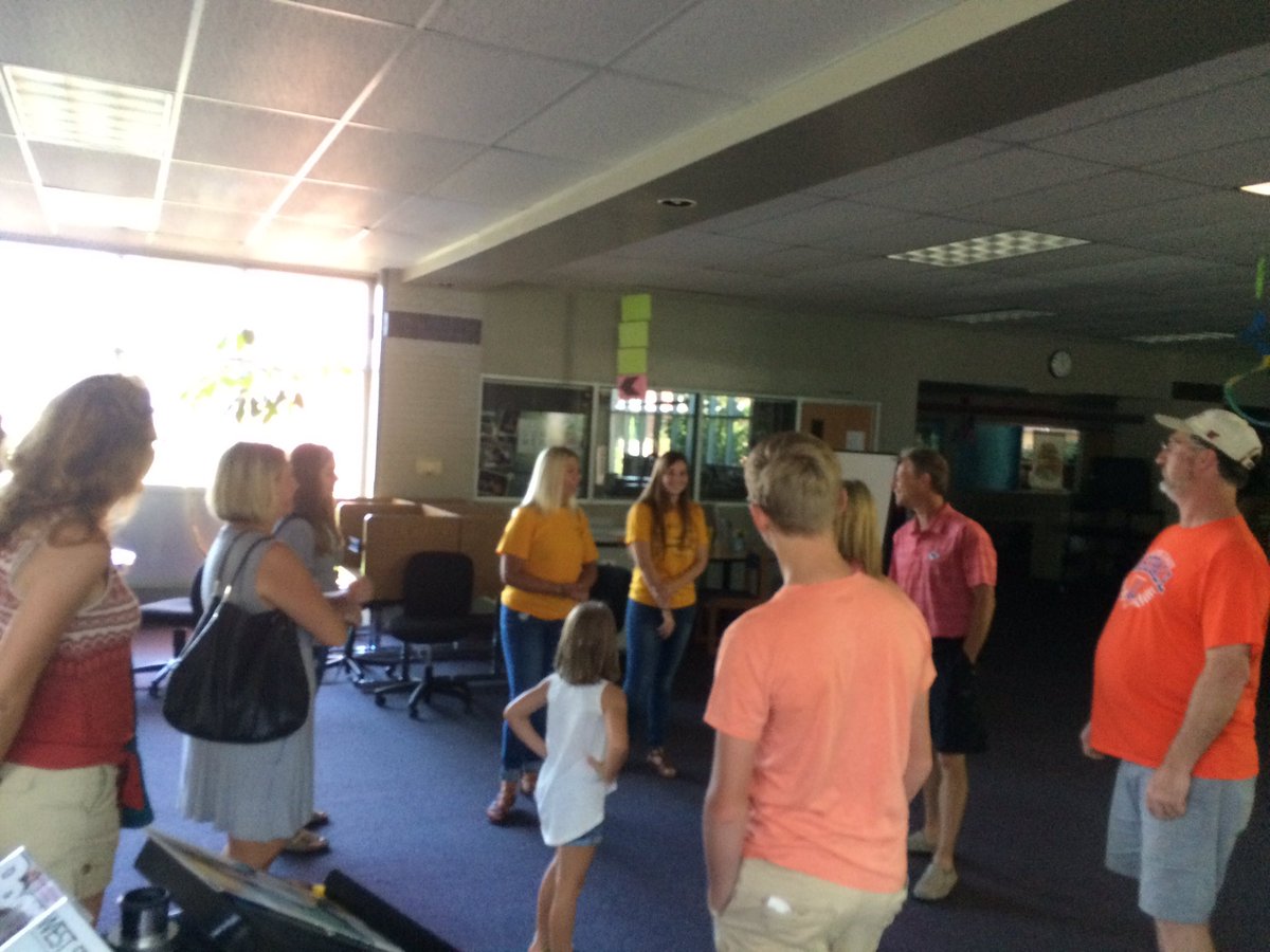 SMWestOffice's tweet photo. SMW class of 1987 reunion tour! Reliving the memories walking down the halls.  Shout out to @smwNHS for being great tour guides! https://t.co/7o9coifv2W