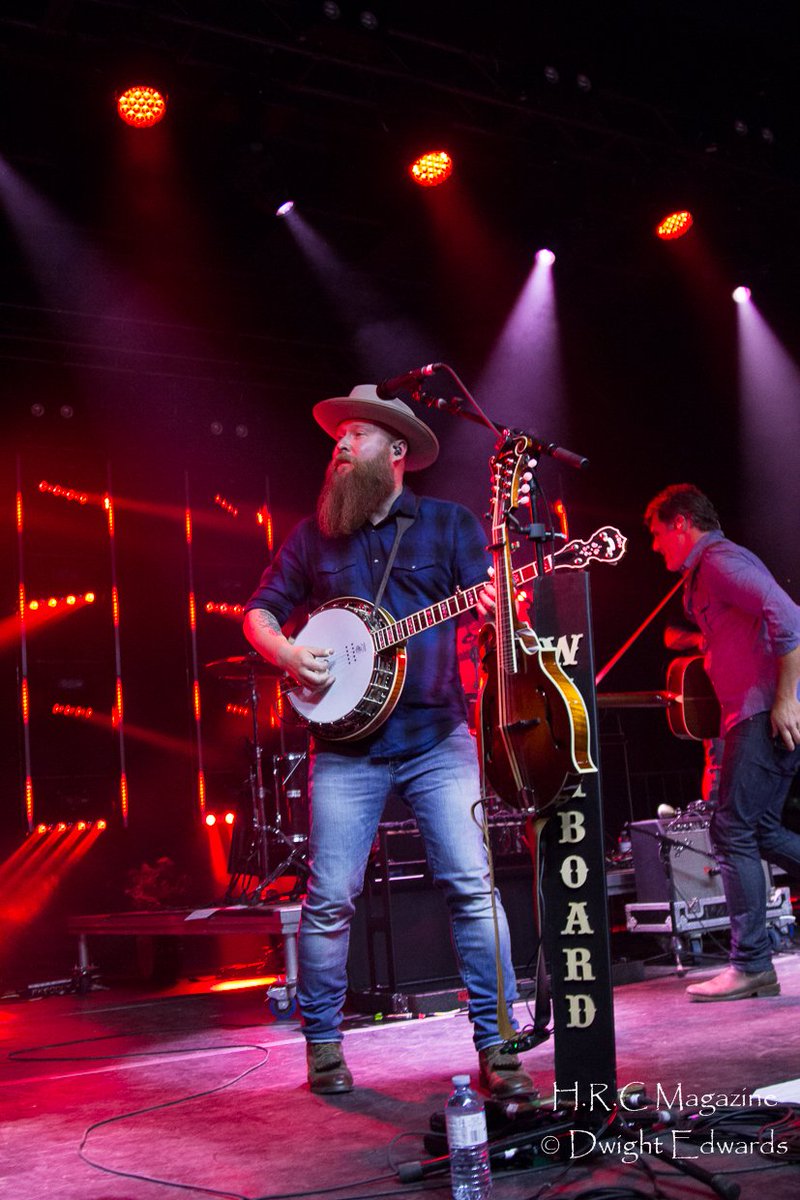 dwighttaz's tweet photo. @washboardunion hey you guys nailed it @HagersvilleRock #lovecounrtymuisc #country @dwighttaz @KX947 #jrfmwashboardidol https://t.co/ZKeheo92b5