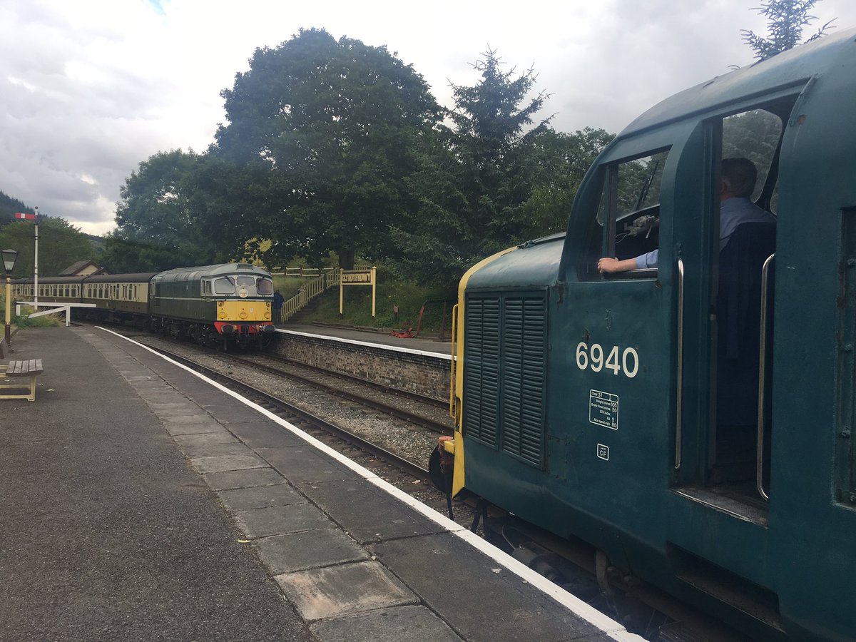 GeorgeD5310's tweet photo. Great Day on 6940 at the @LlangollenRail 1960s Weekend! Seen at Glyndyfrdwy with D5310 https://t.co/rGKMdwuAil