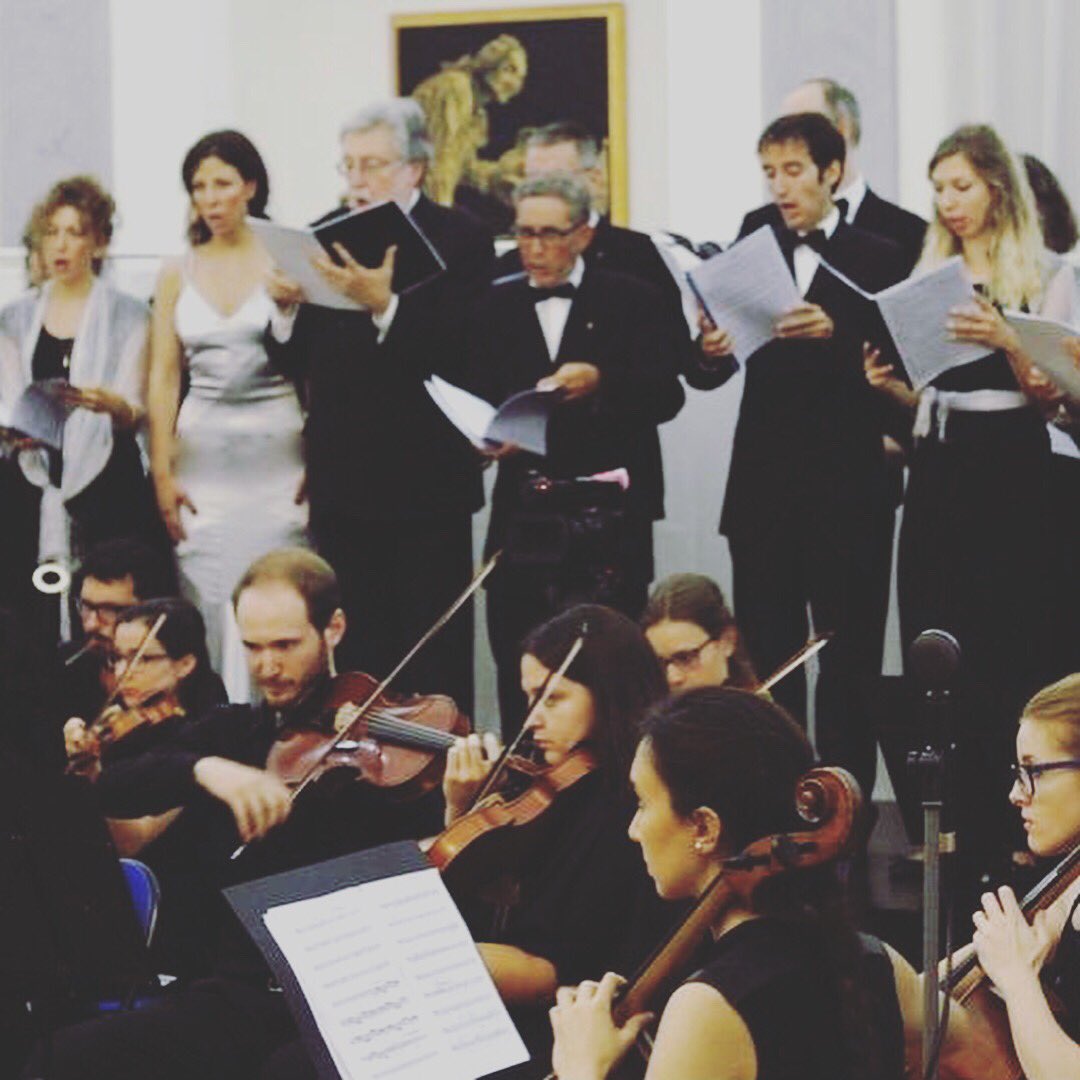 giuliadiomede's tweet photo. Qualche foto del concerto!#primassoluta #Ionas #marcopodda #cappellatergestina #orchestagiovanilesangiusto https://t.co/CrnENGoAiu