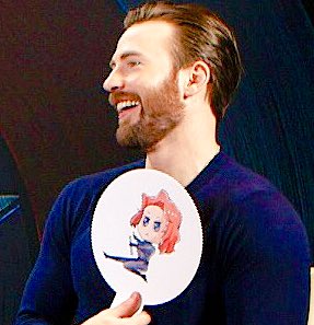 evansson_'s tweet photo. when Steve sees Nat for the first time 😍✨ https://t.co/im7hnKEnUo