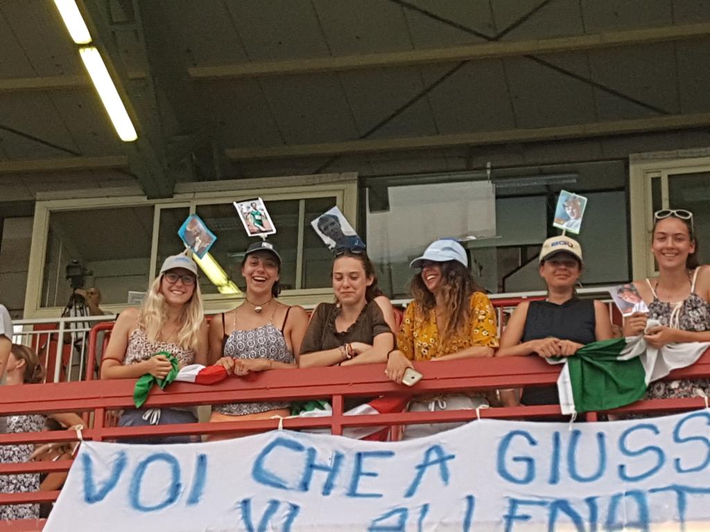 Fans pronte x la 4x100 Men #EuropeanAthletics #italiateam