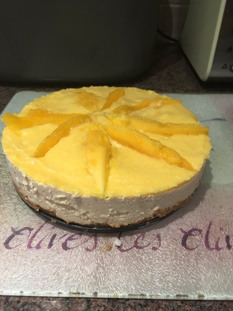LauLoiacono's tweet photo. @Fearnecotton hope it tastes as good as it looks #cookhappycookhealthy mango cheesecake https://t.co/UD4K5FvGff