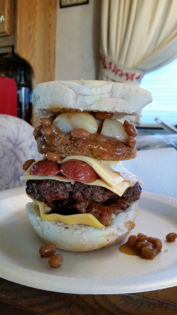 avDesignsRoc's tweet photo. The "Kitchen Sink" burger. Last day of vacation, everything had to get used up! @JeffMauro @KatieLeeKitchen @SunnyAnderson #TheKitchen https://t.co/79tw5QqQzn