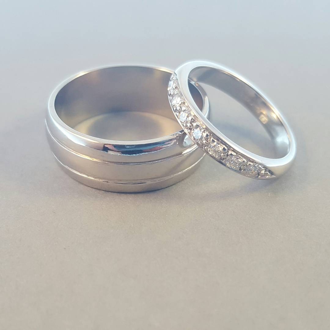 KJJewellery's tweet photo. #weddingrings #weddingsurprise #weddinggift #diamonds #rings #wedding #jewellery #jewelry #bespoke #custommade #palladium #whitegold https://t.co/jDtxySWJnZ