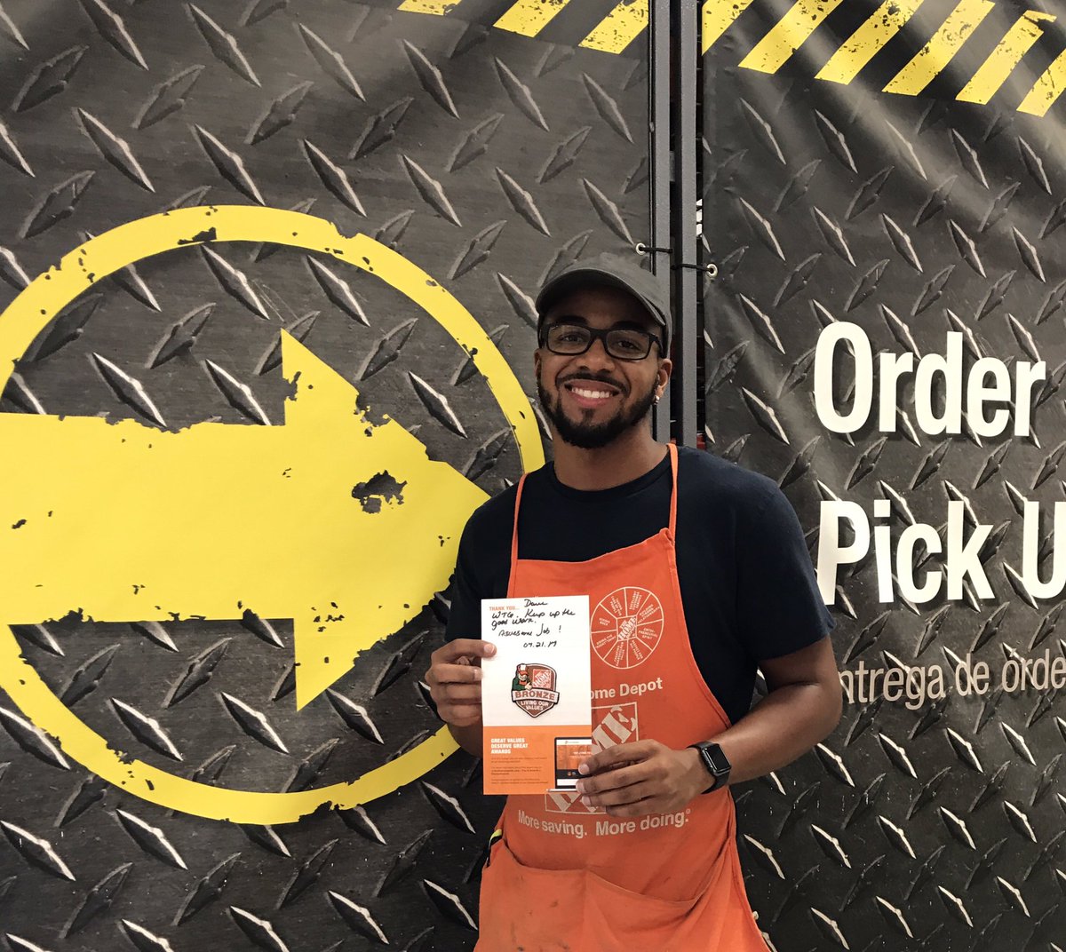 THD_MCDiaz0218's tweet photo. Home Depot #0218 Deerfield
Dave D96 Bronze Milestone ! Thank you for all you do for our customer #LivingTheValues #PuttingOurCustomersFirst https://t.co/znSjVS4QIu