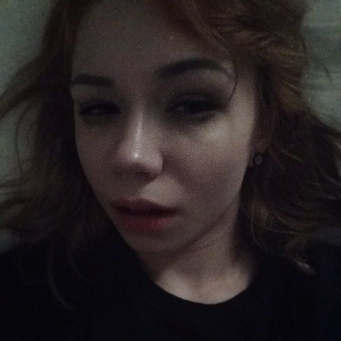 Coming to Moscow tomorrow. From ~10 of august meet this curva in Prague! 🤗 https://t.co/ZYMzvAZAVX<a href="/tag/newlook"class="tags"><span>#newlook</span></a><a href="/tag/%D0%BD%D0%BE%D0%B2%D1%8B%D0%B9%D0%BE%D0%B1%D1%80%D0%B0%D0%B7"class="tags"><span>#новыйобраз</span></a>