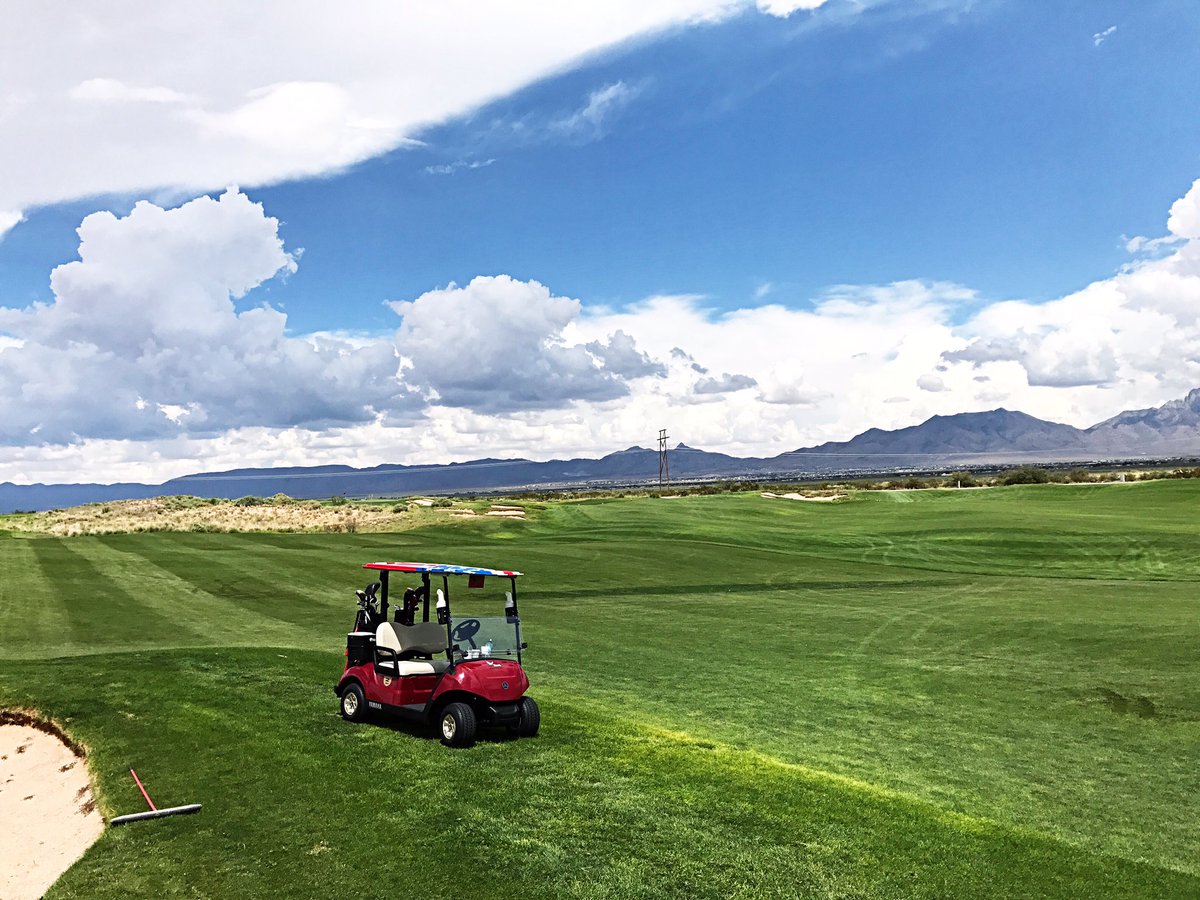 EdPerezMusic's tweet photo. We were assigned the #VIP #America cart. Why? Because 'Merica! 🇺🇸 #RedHawkGolfClub https://t.co/GiqDfv6y2f