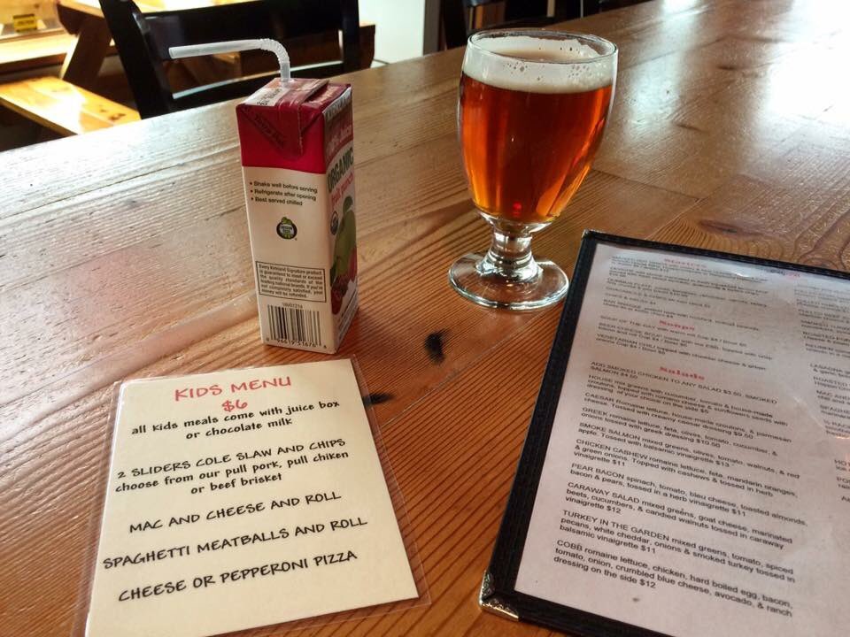 Sunday brews for the adults and juice boxes for the smalls. Kids eat half off every Sunday from noon to 5pm. 🍻