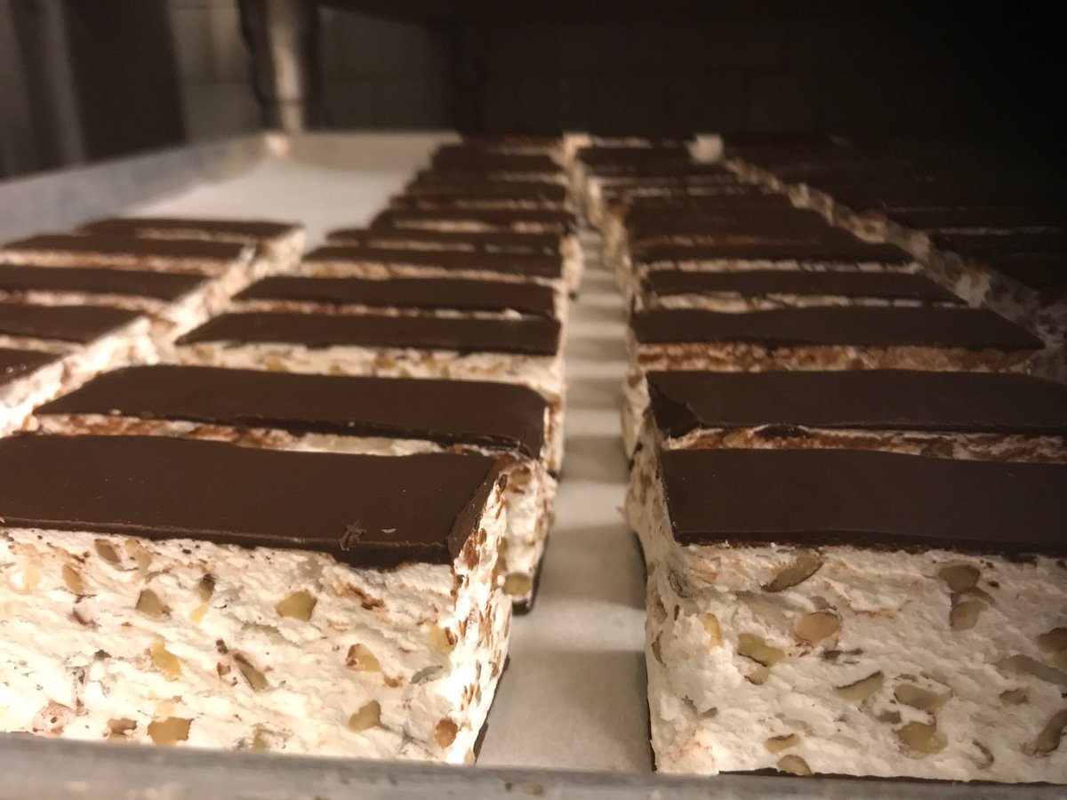 thegeneralmuir's tweet photo. New Sunday Night Spaghetti dessert tonight: pecan nougat candy bar. #sundaysupper #sundaynightspaghetti #sundayfunday #nosundayblues https://t.co/5NsBDTgEEm