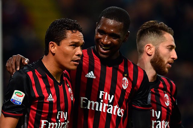 GolCaracol's tweet photo. #Video 
El futuro de Carlos Bacca está lejos del Milan y el mismo técnico lo confirmó. 
https://t.co/Emo03VcnIv https://t.co/LpvcEPEWsz
