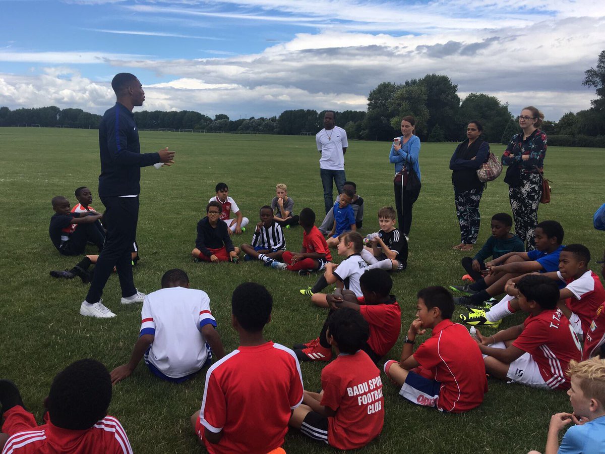 absolutely04's tweet photo. What a Fantastic launch at @ImpactSportsEd #IMPACTFOOTBALLACADEMY!! if you have a child 8-13 this is the best place for football training!! https://t.co/DJ9nHZdwRe