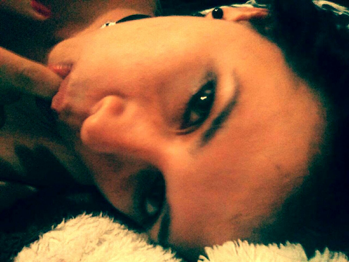 WallyYai's tweet photo. Después de almuerzo... Con ganas de postre #HotWife https://t.co/Uiho9AlHeS