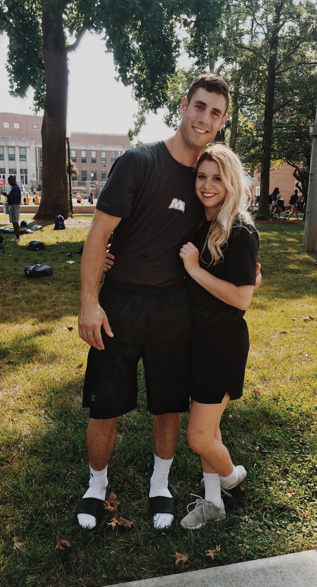 LakinMarisa's tweet photo. Mine 4ever. #blessed #awkward #sandalswithsocks #Minthemiddle #cute https://t.co/ccQjYW3hcZ
