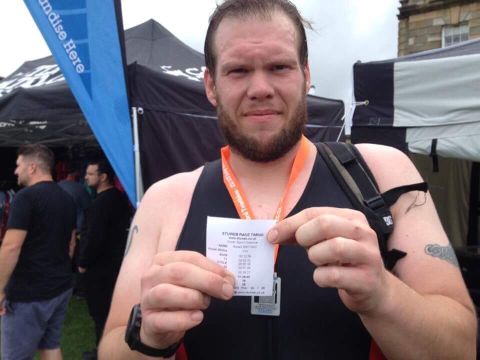 thecrownwelburn's tweet photo. HE DID IT!!!  Congratulations to our head chef Rob. 1 hour 38.9. AMAZING 😄👏⭐️🥇#cancerresearchuk #CastleHowardTriathlon https://t.co/pUUF7SlVjz