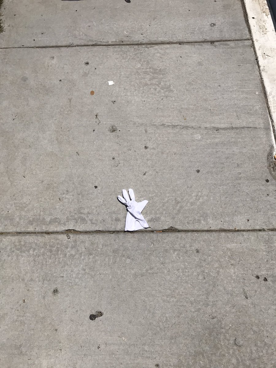jfronz's tweet photo. @tomhanks are you at Comic Con #sdcc2017 #puterthere https://t.co/4clOLLlsyb
