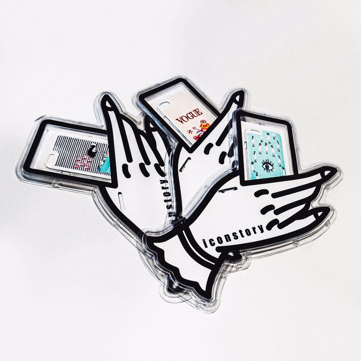 tagsshop's tweet photo. It's a new week which means it's time for a new outfit...even if it's just for your phone! 📱 Available now at TAGS NYC &amp; LA #trendingatTAGS https://t.co/PHfFpNy7yB