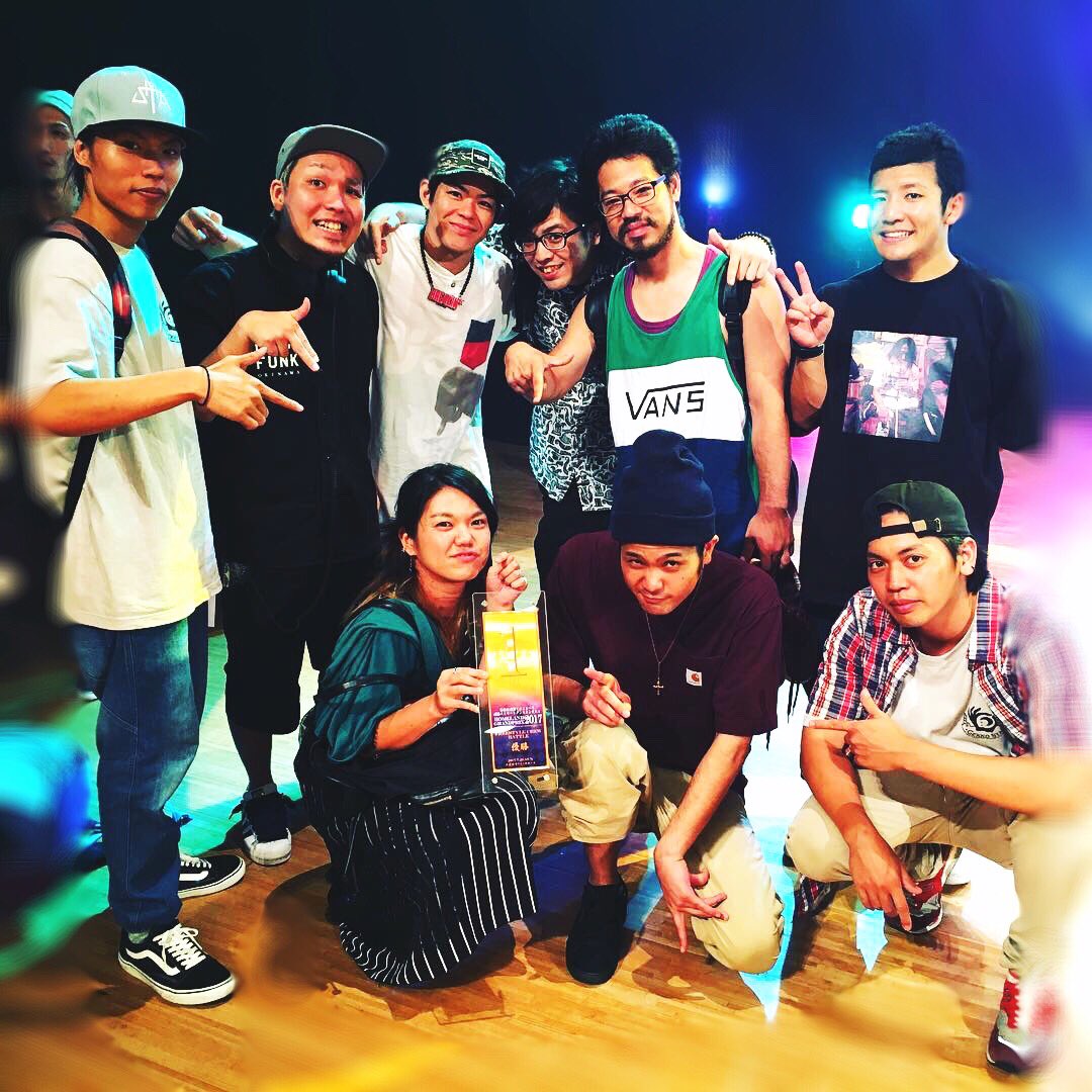 bboycovit's tweet photo. HLGP2017 GEKKO STATE初優勝！

皆くそかっこよかったー！
そしてリンキン最高だったー！

こびつばは入賞ならず！まだまだらこれから！
つーばーありがとう！

皆様お疲れ様でしたっ！
#gekkostate
#hlgp
#ruki_gypsy_vivienne https://t.co/mZjyWKNrvn