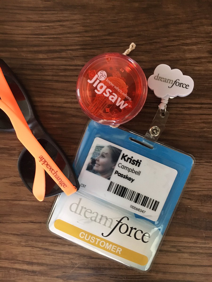 KristiForce's tweet photo. Cleaning for a move - clearly my #swahagolic tendencies are not a new fad #df11 @appexchange 🕶 #throwbackswag https://t.co/LJzDFcgUsM