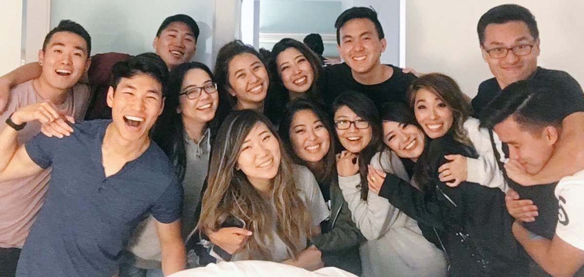 jpfukumae's tweet photo. thank you comic con 2017. always the best time with you all, old friends &amp; new. team #awkwardanimals forever. https://t.co/4e5STjPM3x