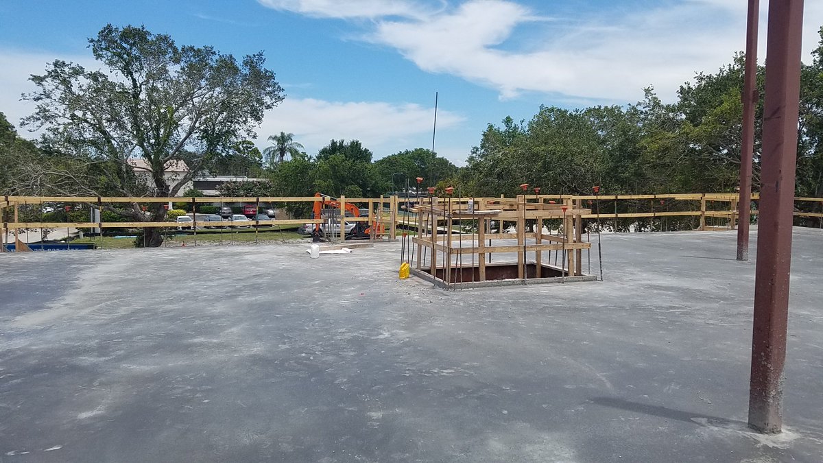 RUSH_inc's tweet photo. #RUSHconstrution project update: Dr. Ditz Medical Office Building: 2nd floor concrete poured & block walls going up! #BuildingWithIntegrity https://t.co/GZ046dE78W