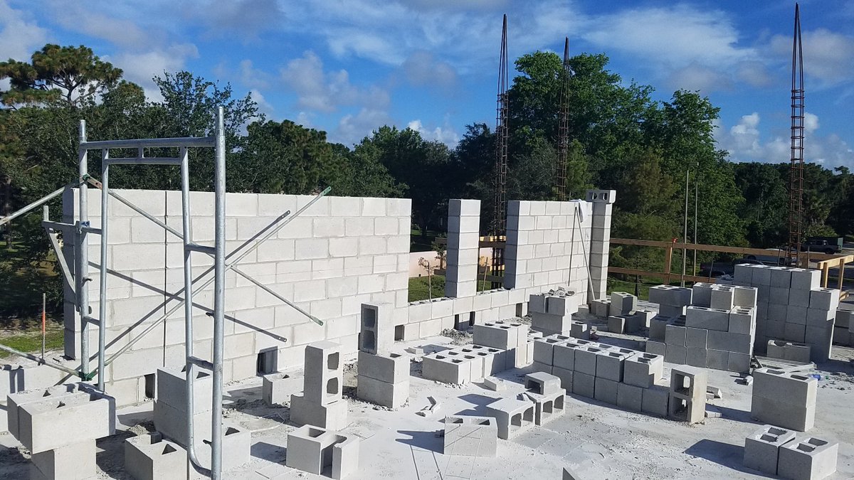 RUSH_inc's tweet photo. #RUSHconstrution project update: Dr. Ditz Medical Office Building: 2nd floor concrete poured & block walls going up! #BuildingWithIntegrity https://t.co/GZ046dE78W