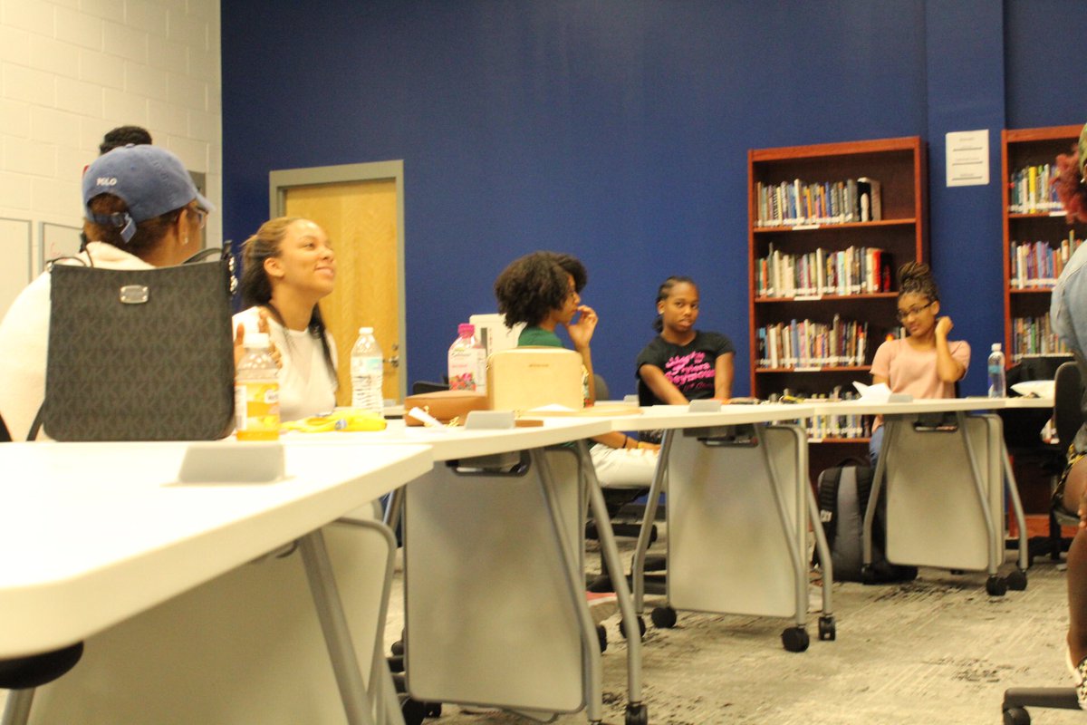 ieducatellc's tweet photo. Nick Manning, Lead iEducator, Prepared The New iEducators For DreamBuilders: Session 2 @StateFarm ! It Was A Hit! #iEducate #iEducates https://t.co/m4KX3xvK0N