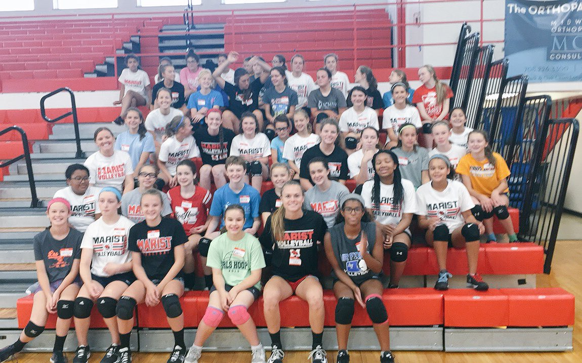 RedHawkVB's tweet photo. Walk-up registration will be available for our big All-Skills grade school camp starting tomorrow morning at 8:30AM! #ProgramCampSZN #Week3 https://t.co/jfi730T8Th