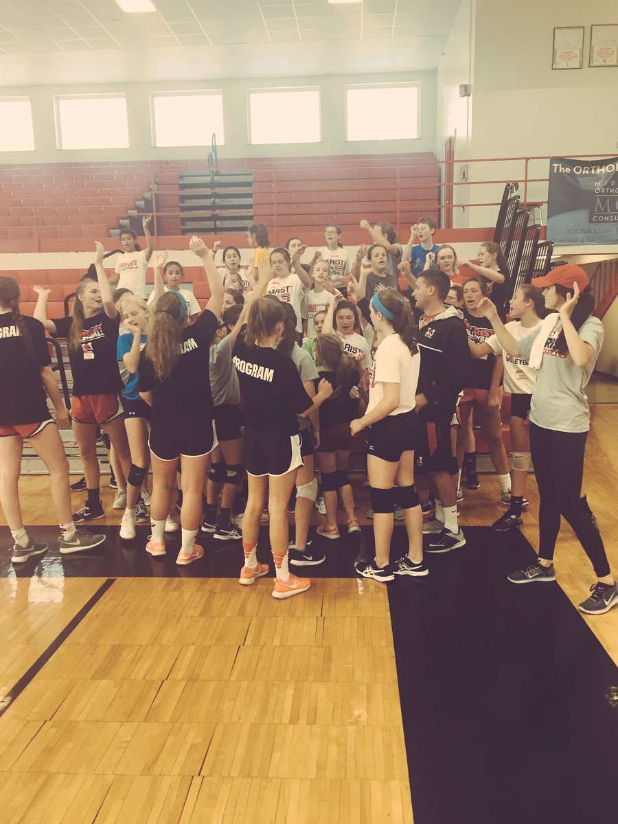 RedHawkVB's tweet photo. Walk-up registration will be available for our big All-Skills grade school camp starting tomorrow morning at 8:30AM! #ProgramCampSZN #Week3 https://t.co/jfi730T8Th