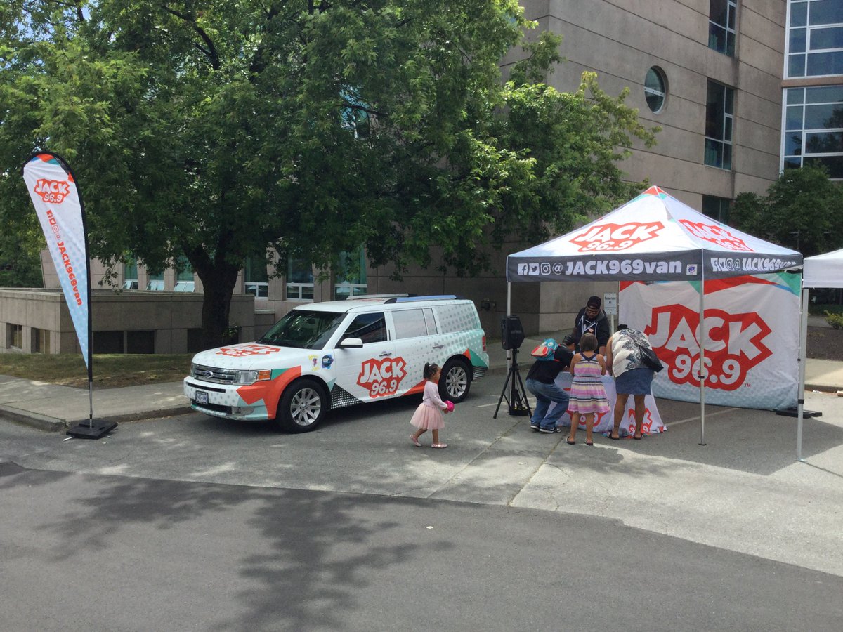 jack969's tweet photo. The @rc_shownshine is happening right now at the Justice Institute in New West! The #JACKPACK has @NeilDiamond tix on hand so swing on by!!😎 https://t.co/3ZEyBLLVHt