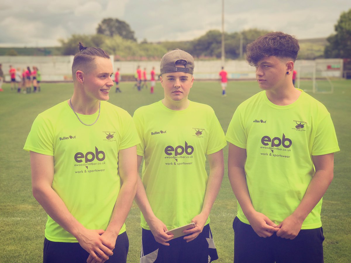 joshjhardman's tweet photo. @FootballHeroUK was ace with the boys 🤙🏽💙 @kevJRalston @ohitzjordan https://t.co/78yVu2JDg7