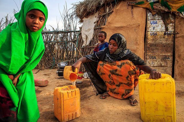 UN_Water's tweet photo. Reducing the time it takes to fetch water from 30 to 15 minutes may increased girls’ school attendance by 12%: https://t.co/2a5VVlFHz6 https://t.co/r7sjHCUjbD