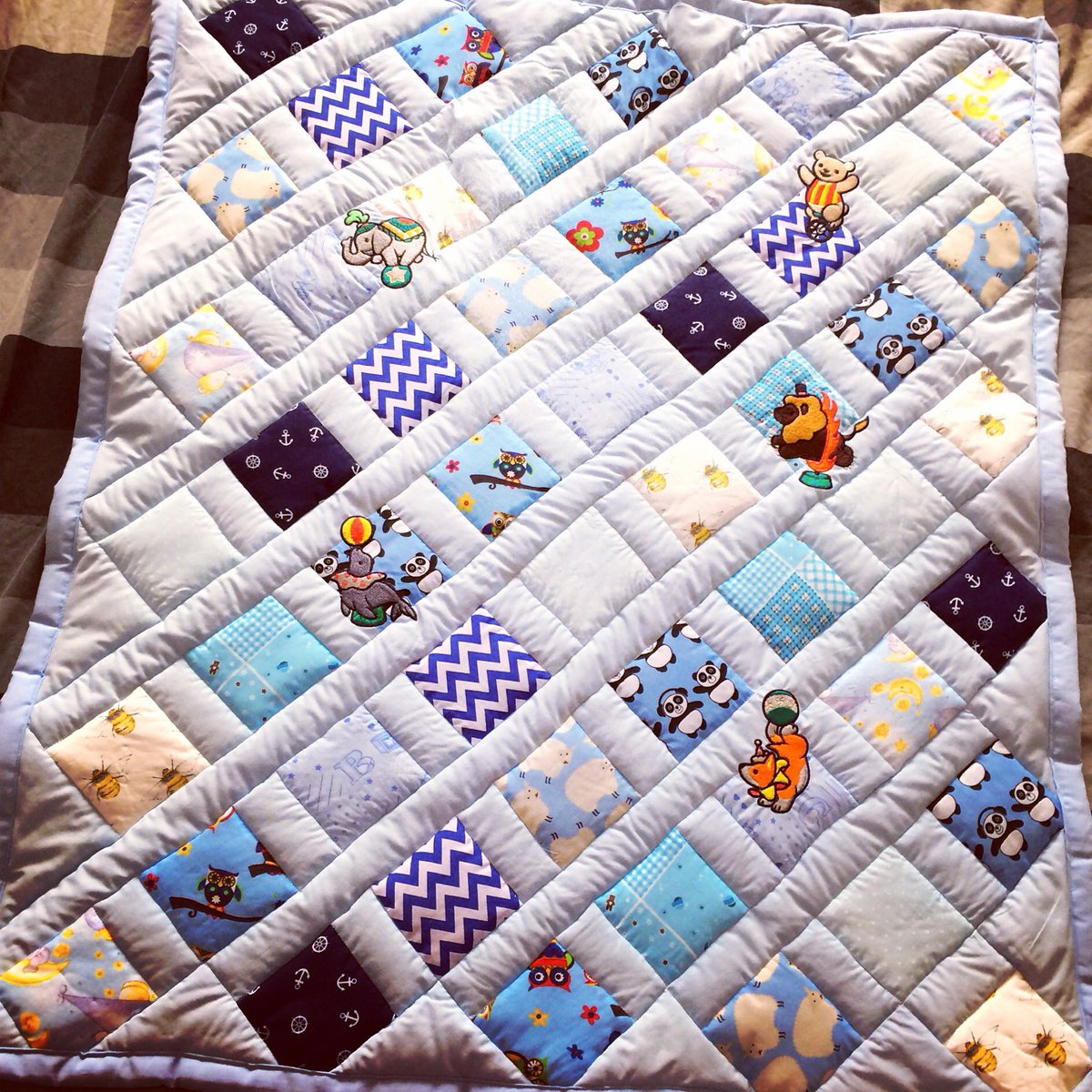 emma_booth85's tweet photo. https://t.co/kdJbV6y1Q4 #handmadeHour #babyboy #etsychaching https://t.co/lmIInI4K6h