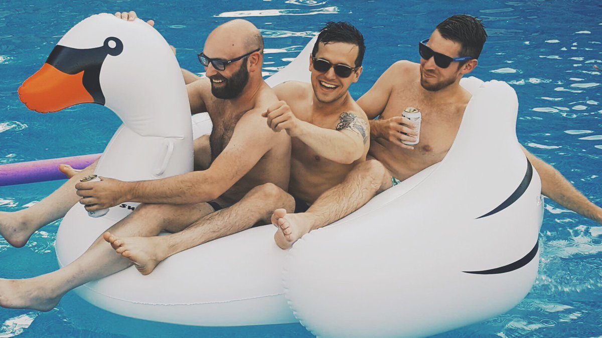 starwolftheband's tweet photo. #poolboyz #summerbods https://t.co/AcbkIOYkQc