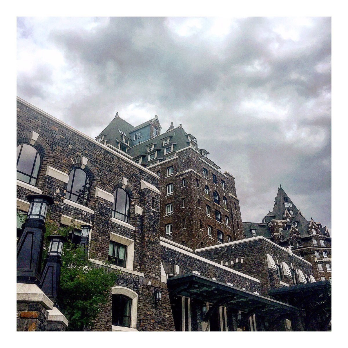 covetour's tweet photo. Another wonderful stay @FairmontHotels @FairmontSprings always a beautiful stay and great meal at 1888 Chop! #travelbloggers #Foodiechats https://t.co/EfZXjvX3CO