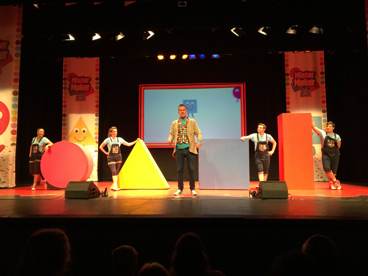 lizflight's tweet photo. #mistermaker
THANKYOU for a great show in Yeovil https://t.co/XOPsIsoZMI