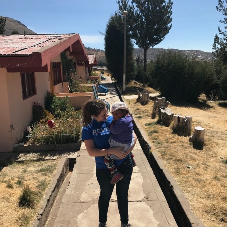 ryliekay22's tweet photo. This is Sacha and Bellama and I want to take them home with me 💕💕 #revivehumanity #reviveperu #the444project https://t.co/qEYFFXVeYv