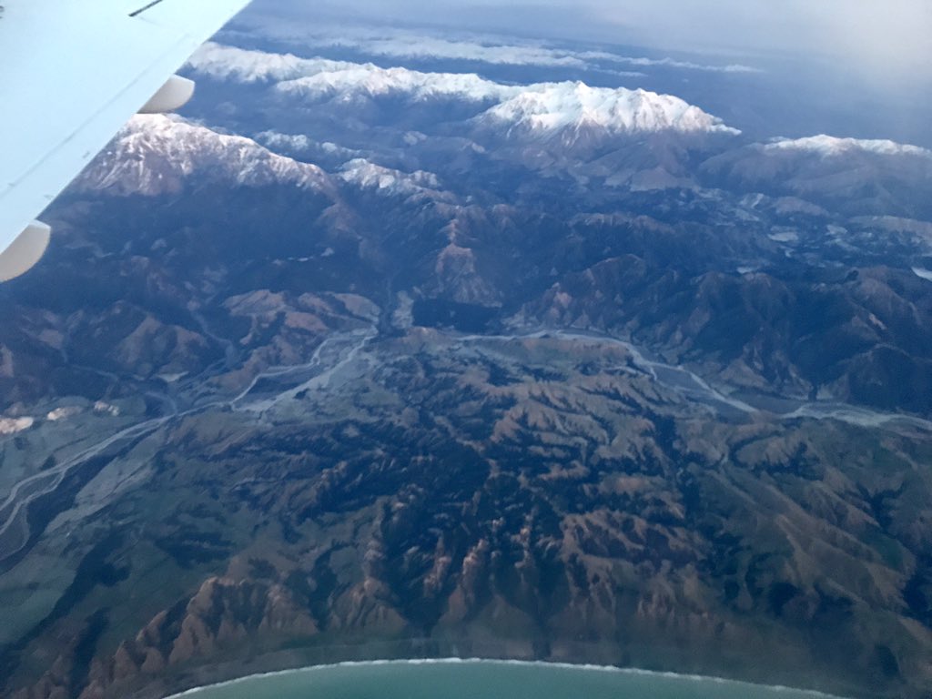 MrNeilHenry's tweet photo. Flying to Christchurch on #SoundsAir - Kaikoura coastline at dawn https://t.co/AZNwK8yyA2