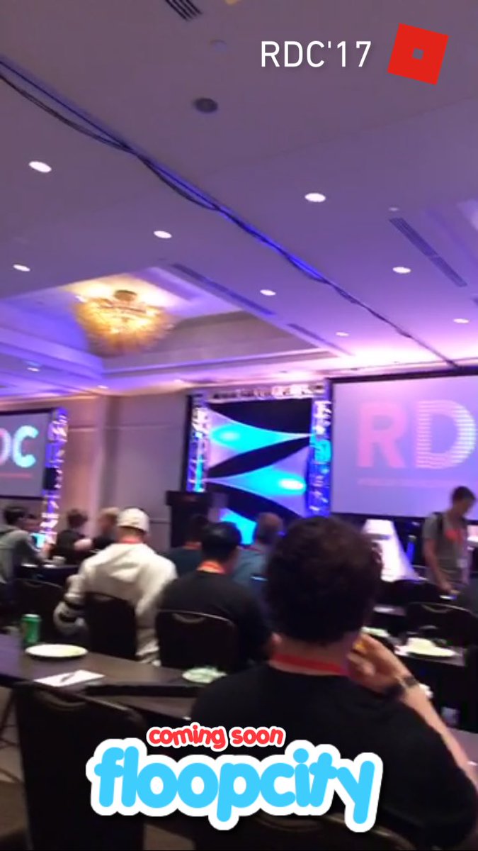 polarpanda16's tweet photo. #Floopcity at #RDC17 https://t.co/ex3YIrX0D9