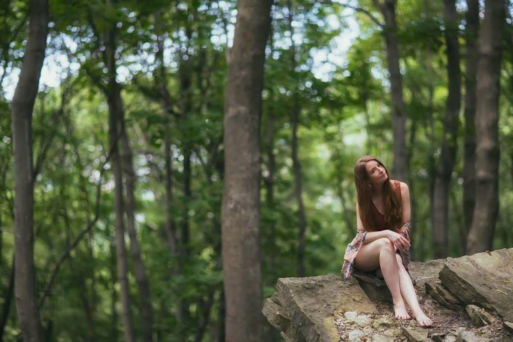 sora_kara's tweet photo. Photo by @hudson_snap
#outdoor #model #followmeintothewoods #niagaraescarpment #brucetrail #somerocks #lotsatrees #HamOnt https://t.co/MJvvD67arX