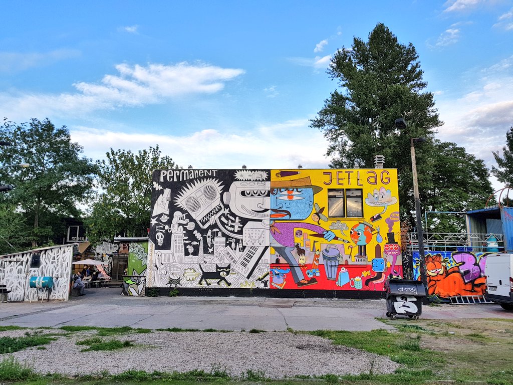 Alexandre_Sim's tweet photo. Love Urban Spree!
#streetart #graffiti #berlin #cinema https://t.co/iQw7DrEjWM