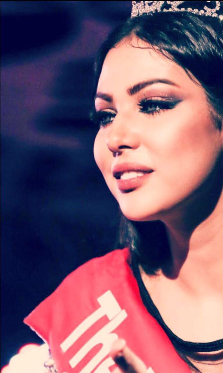 IbtissamTiskat's tweet photo. Love looks not with the eyes, but with the mind, And therefore is winged Cupid painted blind. 
"William Shakespeare"
#Ibtissamtiskat ♥️ https://t.co/CDQG3Rkhwr
