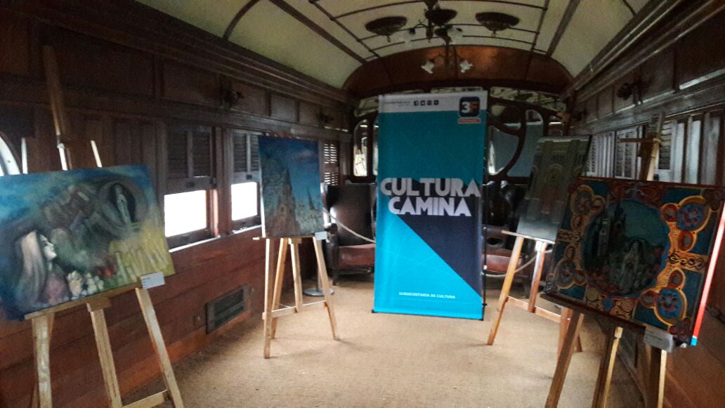 RicarTejerina's tweet photo. El Ferroclub Argentino, conserva el patrimonio ferroviario. Está en 3F. Hoy lo visitaron miles. Estuvo @dievalen. #CulturaCamina también! https://t.co/mDoISCeJgh