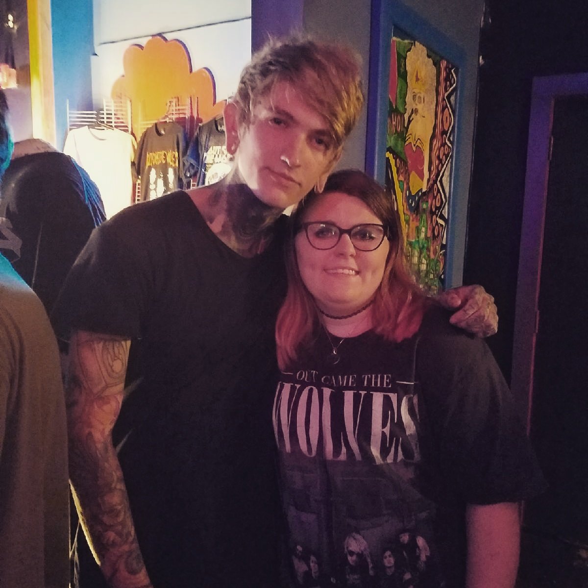 RachelinHeaven's tweet photo. So happy i got to meet @CameronOCTW again.. He is so sweet!! ๐๐ #OutCameTheWolves https://t.co/GffPaebzp3
