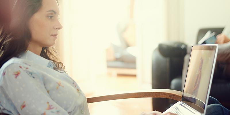 FAFSA's tweet photo. PARENTS: Thinking about taking out a PLUS Loan? There are some things you need to know:  https://t.co/n0wNLFeldQ https://t.co/xPkhN7Xrr4